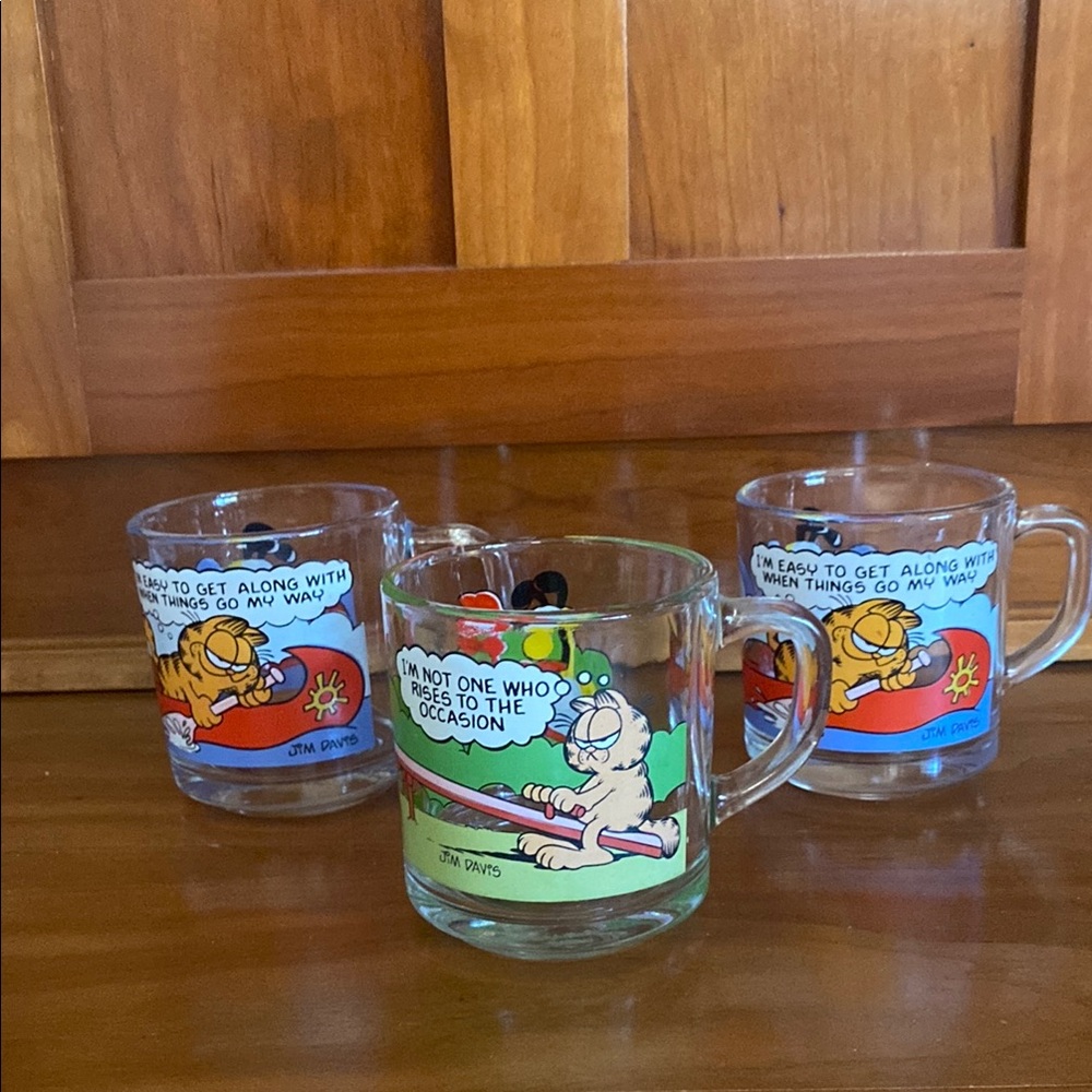 McDonald's Garfield Glass Mugs - Red Green Yellow Accents